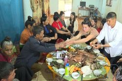 Đổi mới nếp sống, gìn giữ bản sắc
