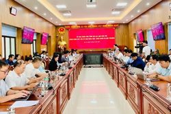 Đoàn giám sát của Ủy ban Khoa học, Công nghệ và Môi trường của Quốc hội làm việc với UBND tỉnh Gia Lai