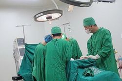 Đưa phẫu thuật nội soi đến Phú Quý