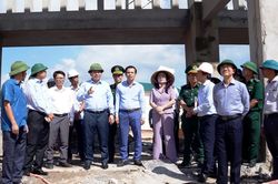 Lãnh đạo tỉnh kiểm tra tiến độ và công tác vận hành các trường phổ thông dân tộc nội trú
