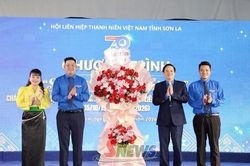Chương trình 'Sáng mãi ngọn lửa thanh niên'