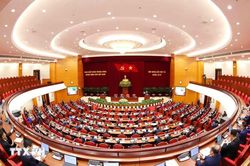 Bộ Chính trị, Ban Bí thư tổ chức Hội nghị toàn quốc quán triệt và triển khai thực hiện Nghị quyết Hội nghị Trung ương lần thứ tư