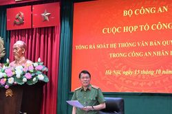 Bộ trưởng Bộ Công an Lương Tam Quang chủ trì họp tổng rà soát hệ thống văn bản quy phạm pháp luật trong Công an nhân dân