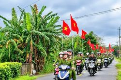 Giữ bình yên từ những xóm biển