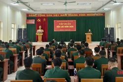 Ban Chỉ huy Bộ đội Biên phòng tập huấn hỏa lực cho cán bộ, chiến sĩ