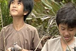 Sao nhí 'Đất Phương Nam' lừng lẫy một thời, giờ làm thuê ở quán lẩu Gò Vấp để mưu sinh