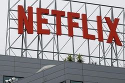 Netflix sa thải 1.000 nhân viên giữa áp lực cạnh tranh