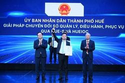 Tp. Huế được vinh danh chuyển đổi số xuất sắc, hướng tới phát triển bền vững