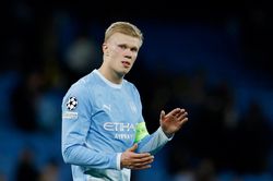 Erling Haaland phá kỷ lục của Lionel Messi tại Champions League