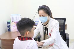 Bệnh hô hấp tăng cao ở TP.HCM, nhiều ca biến chứng nặng