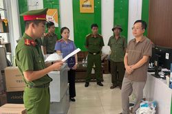 Khởi tố 10 người sửa kết quả phân tích quan trắc môi trường