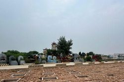 Người dân Thường Tín di chuyển mộ chí phục vụ GPMB dự án Khu đô thị thể thao quốc tế Hà Nội