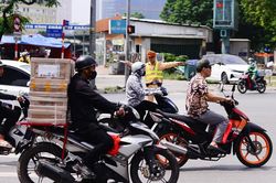 Miền Bắc tăng nhiệt, nắng 33 độ kèm hanh khô