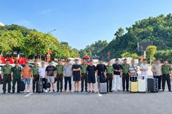 Trục xuất 11 người nước ngoài không khai báo tạm trú, phạt gần 300 triệu