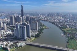 Hạ tầng đồng bộ mở đường cho TPHCM tăng trưởng hai con số