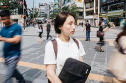 Cách Hàn Quốc, châu Âu giải bài toán thanh niên '3 không'