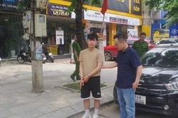 Quen nhau qua 'Hội vỡ nợ muốn làm liều' rồi rủ nhau trộm điện thoại trong đêm