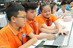 Bảo vệ trẻ em tr&ecirc;n kh&ocirc;ng gian mạng