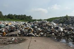 Gấp rút xử lý hàng loạt bãi rác quá tải tại Cần Thơ
