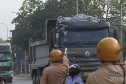 Siết xe quá tải trên đường Hồ Chí Minh: Phạt nghiêm cả tài xế lẫn chủ xe