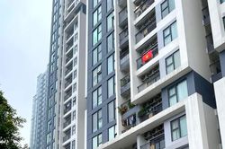 Giao dịch căn hộ Hà Nội, TP.HCM lao dốc, giá nhà vẫn neo cao