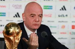 Chủ tịch FIFA Infantino gây phẫn nộ