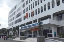 Ba học sinh c&ugrave;ng trường mắc n&atilde;o m&ocirc; cầu, một em đ&atilde; tử vong