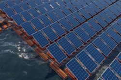Hà Nội thúc tiến độ hai nhà máy điện mặt trời nổi công suất 280MW