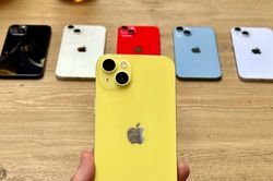 5 mẫu iPhone chính hãng giá rẻ nhất tháng 10: Nên mua máy nào?