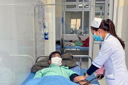 Lâm Đồng chi hơn 220 tỷ đồng 'trải thảm đỏ' thu hút nhân tài ngành y tế