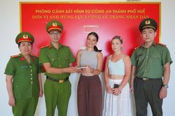 Bị cướp tài sản khi du lịch, nữ du khách Ý được hỗ trợ nhanh chóng