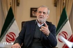 Tổng thống Iran khẳng định không phát triển vũ khí hạt nhân, sẵn sàng đối thoại