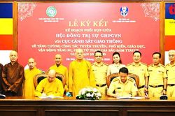 Tăng cường tuyên truyền pháp luật về giao thông cho các tăng ni, phật tử
