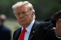 Tổng thống Trump loại trừ khả năng sử dụng vũ khí hạt nhân trong xung đột với Iran