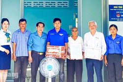 Tri Tôn hỗ trợ đoàn viên xây dựng nhà Tình nghĩa