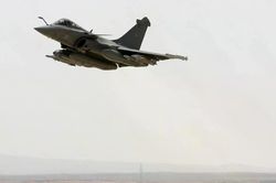 Pháp bắt đầu triển khai phương tiện quân sự tại Saudi Arabia