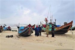 Ứng phó thiên tai từ sớm, từ xa