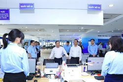 Luật Thủ đô 2026: Hà Nội mạnh tay cắt giảm thủ tục, giảm gánh nặng cho doanh nghiệp