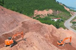 Quảng Ninh: Dự án cải tạo, nâng cấp QL4B gần 1.200 tỷ đồng gấp rút hoàn thành nền đường