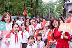 Hà Nội: Nhiều trường tư bắt đầu tuyển sinh lớp 1, lớp 6