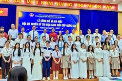 Thành phố Hồ Chí Minh ra mắt 12 đội dự tuyển học sinh giỏi quốc gia
