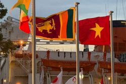 Quốc kỳ Việt Nam tung bay tại Asian Para Games 2026
