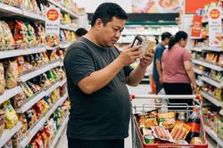 Bắt buộc dán nhãn cảnh báo đường, muối mặt trước bao bì: 'Tấm lá chắn' bảo vệ người tiêu dùng trước bệnh mạn tính