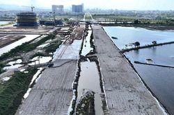Cận cảnh dự án đường nghìn tỷ ở Huế bị nước bủa vây, thi công gặp khó