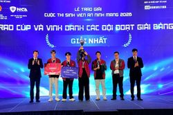Xây dựng môi trường sống an toàn hơn trên không gian mạng