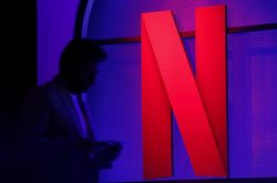 Netflix dự kiến sa thải 1.000 người