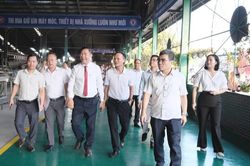 Tăng vai trò thực chất của doanh nghiệp trong liên kết ba nhà