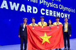 Bốn học sinh đạt huy chương đưa Việt Nam xếp thứ tư to&agrave;n đo&agrave;n tại Olympic Vật l&yacute; quốc tế Al-Fergani