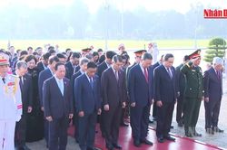 [Video] Các đại biểu Quốc hội tưởng nhớ Chủ tịch Hồ Chí Minh