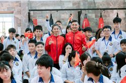 Á quân ASIAD 20 Nguyễn Thị Tâm 'truyền lửa' cho học sinh IVS